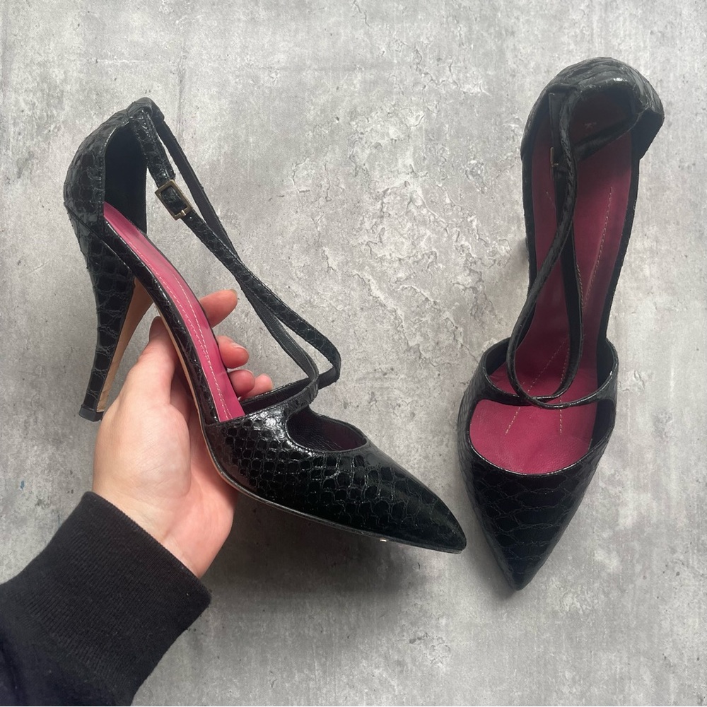 Elegant Black Stiletto Heels